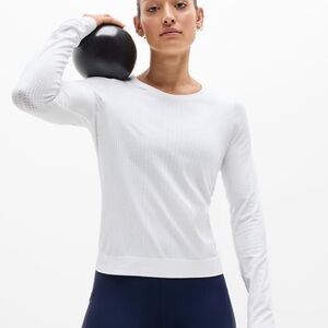 NWT Athleta In Motion Seamless LS Tee. Size L.  Bright White